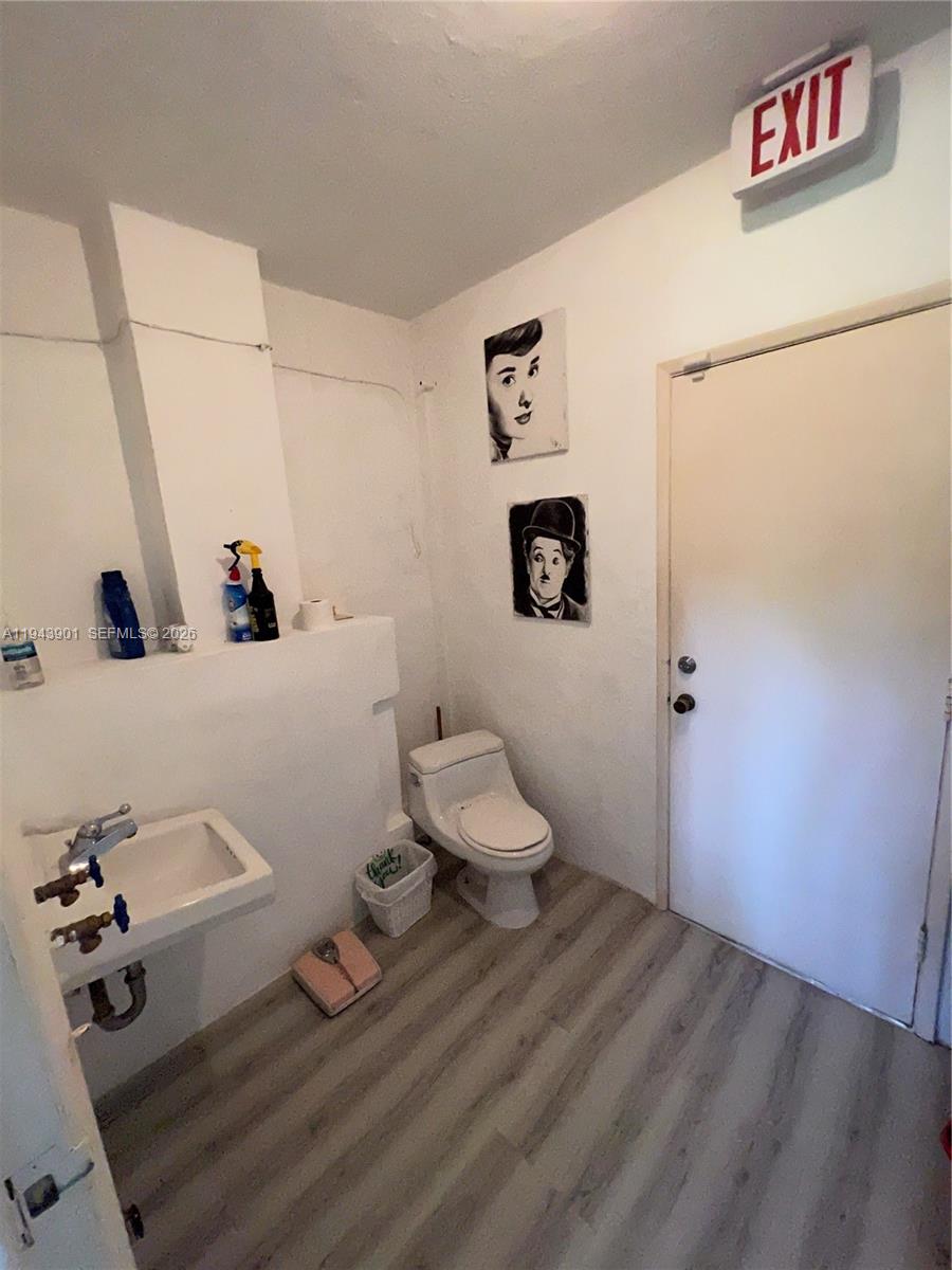 HOLLYWOOD COUNTRY CLUB DI - Residential