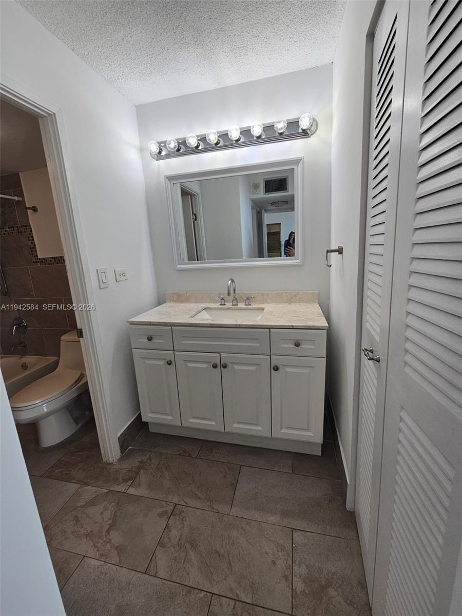 BURLEIGH HOUSE CONDO - Residential