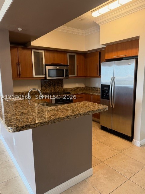 PUERTA DE PALMAS CONDO - Residential Lease