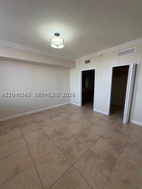 PUERTA DE PALMAS CONDO - Residential Lease