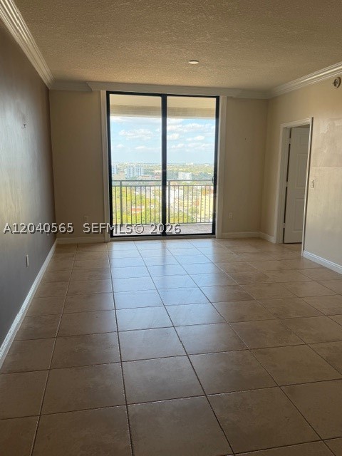 PUERTA DE PALMAS CONDO - Residential Lease