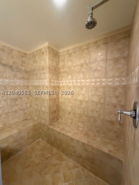 PUERTA DE PALMAS CONDO - Residential Lease
