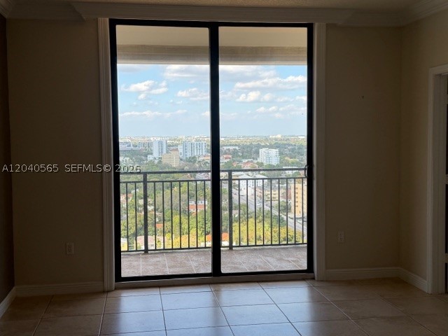 PUERTA DE PALMAS CONDO - Residential Lease