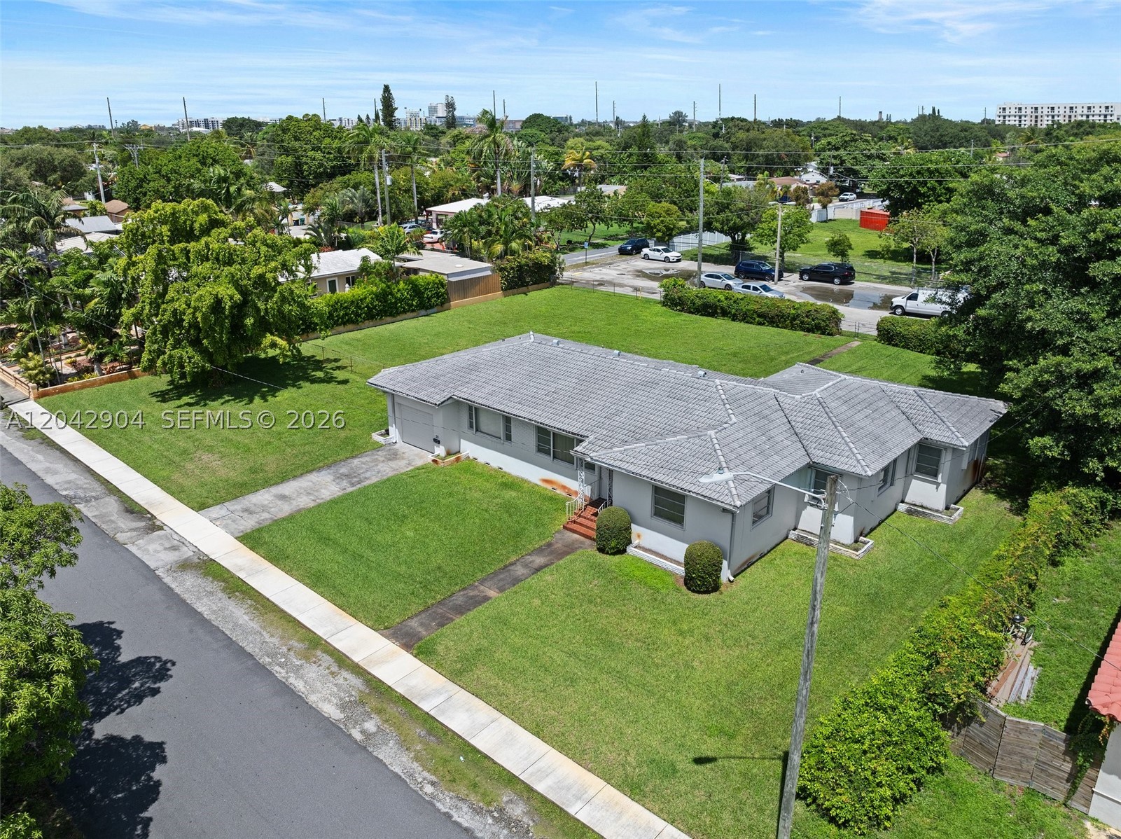 DANIA HEIGHTS - Residential
