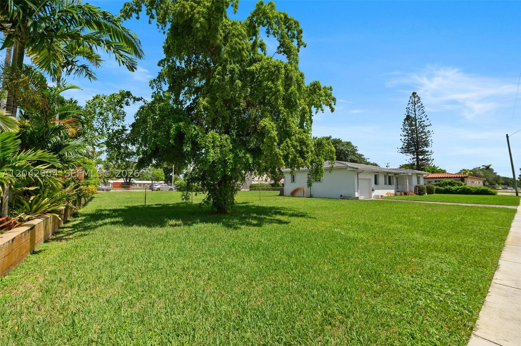 DANIA HEIGHTS - Residential
