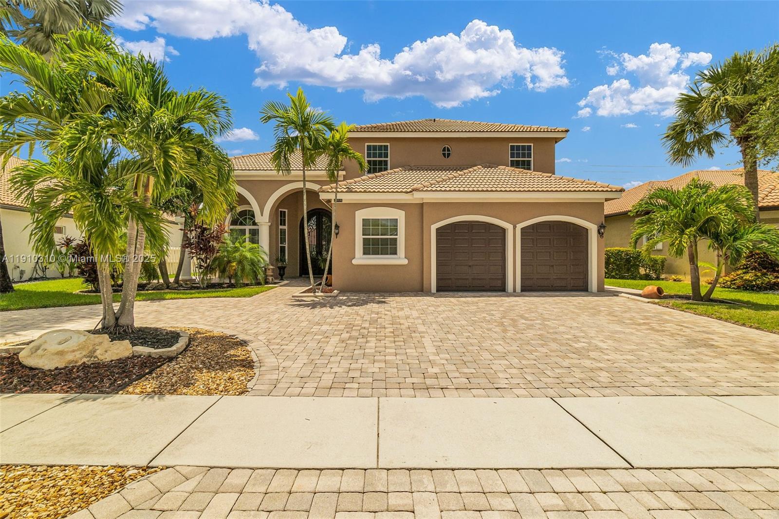 Welcome to your dream home in coveted Estates at Pembroke Shores! This exceptional 5BR/5BA gem spans approx. 3,700 sq/ft, ensuring ample space to relish life. With 3 master suites, each member enjoys a haven. Savor the joy of cooking and unwinding stylishly with the upgraded kitchen & master bath. Feel secure with PG&T hurricane windows, a 12 kW generator, two newer HVAC units. Notably, the custom front door creates a grand entrance! Both door and Windows carry a Lifetime transferable Warranty. Step onto the balcony for tranquility or relax amidst the lush backyard, embraced by mature trees. Added potential for rental income or in-law convenience adds versatility. Thanks to low HOA fees, more budget for enjoyment. Don't miss out on the chance to experience the best this home has to offer—schedule your viewing now!