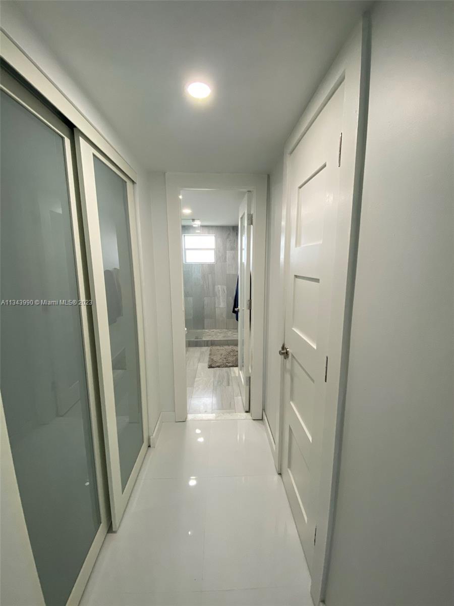 WATERS EDGE OF CORAL GABL - Residential