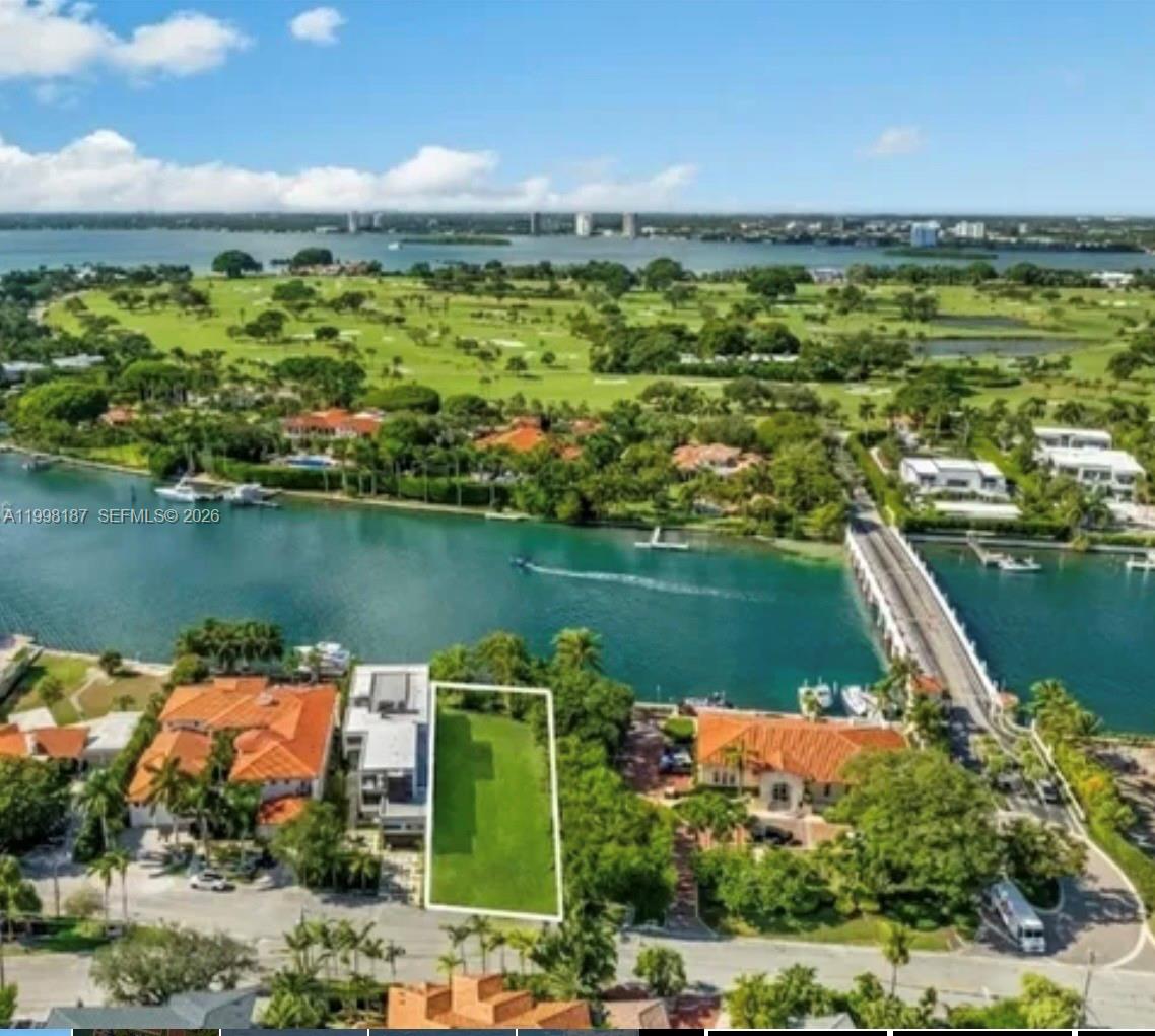 ALTOS DEL MAR NO 4 - Residential