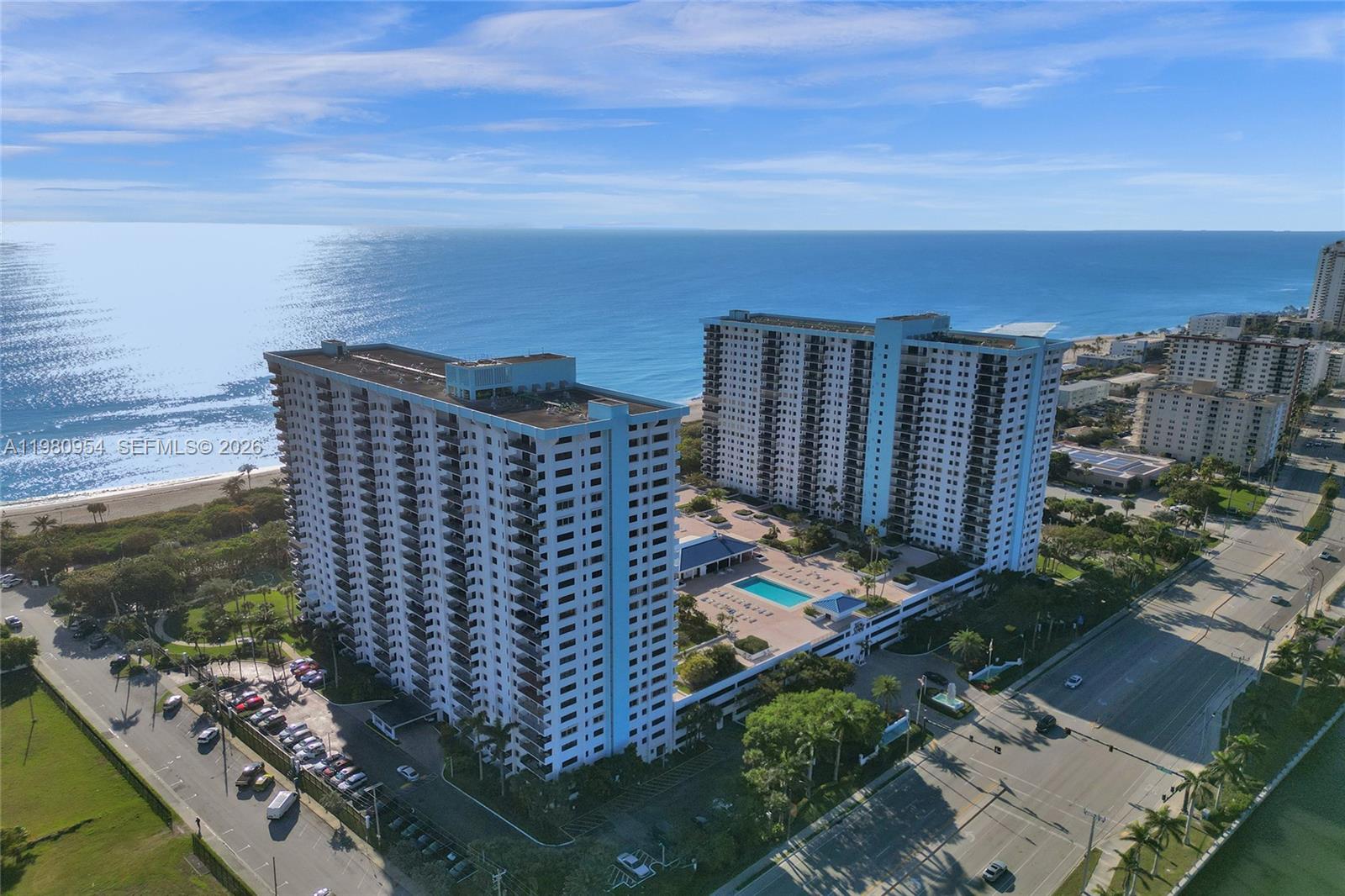 SUMMIT CONDO - Residential