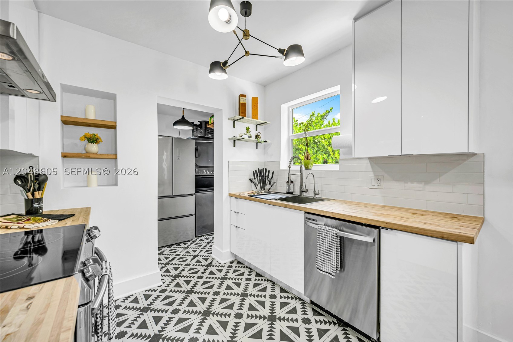 CHURCHILL ESTATES - Residential