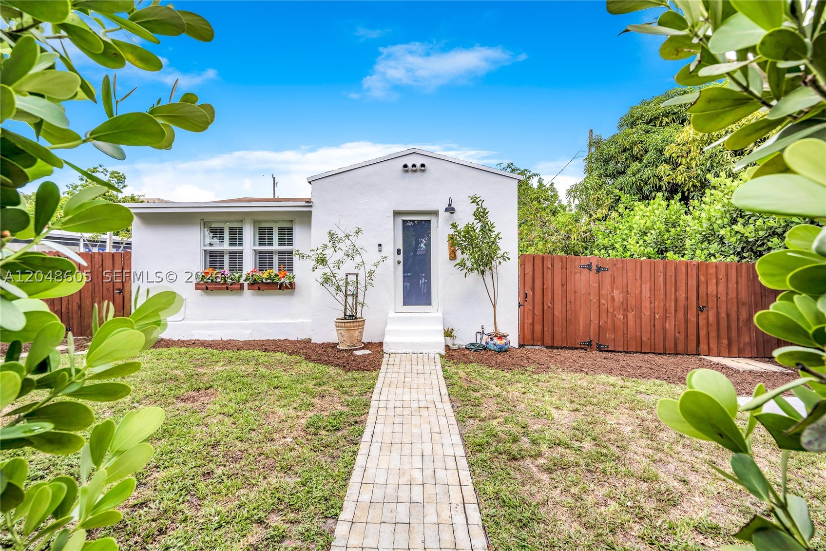 CHURCHILL ESTATES - Residential