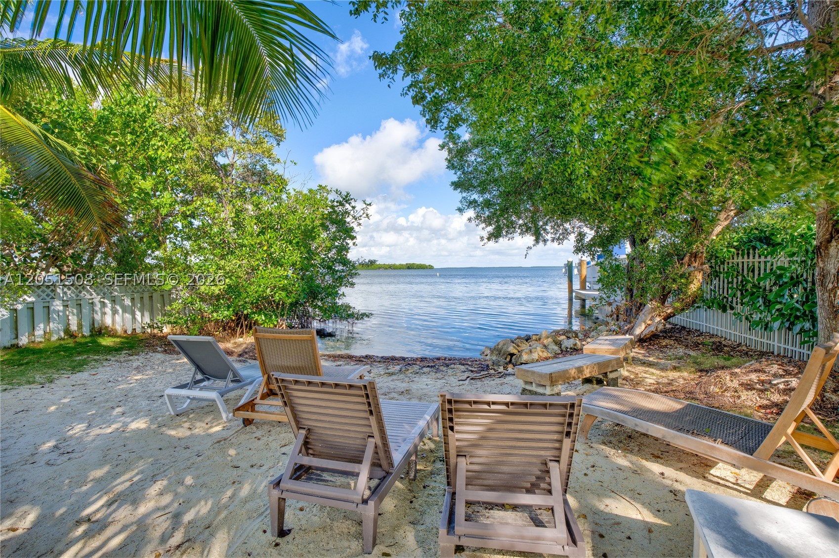 PIRATES COVE - Residential
