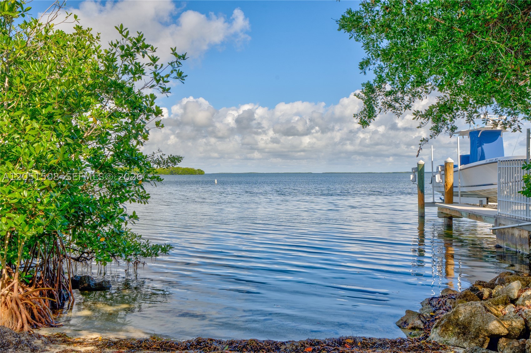 PIRATES COVE - Residential