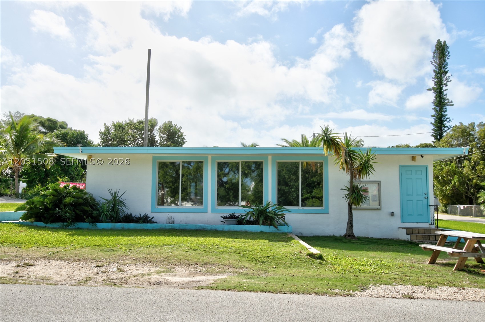 PIRATES COVE - Residential
