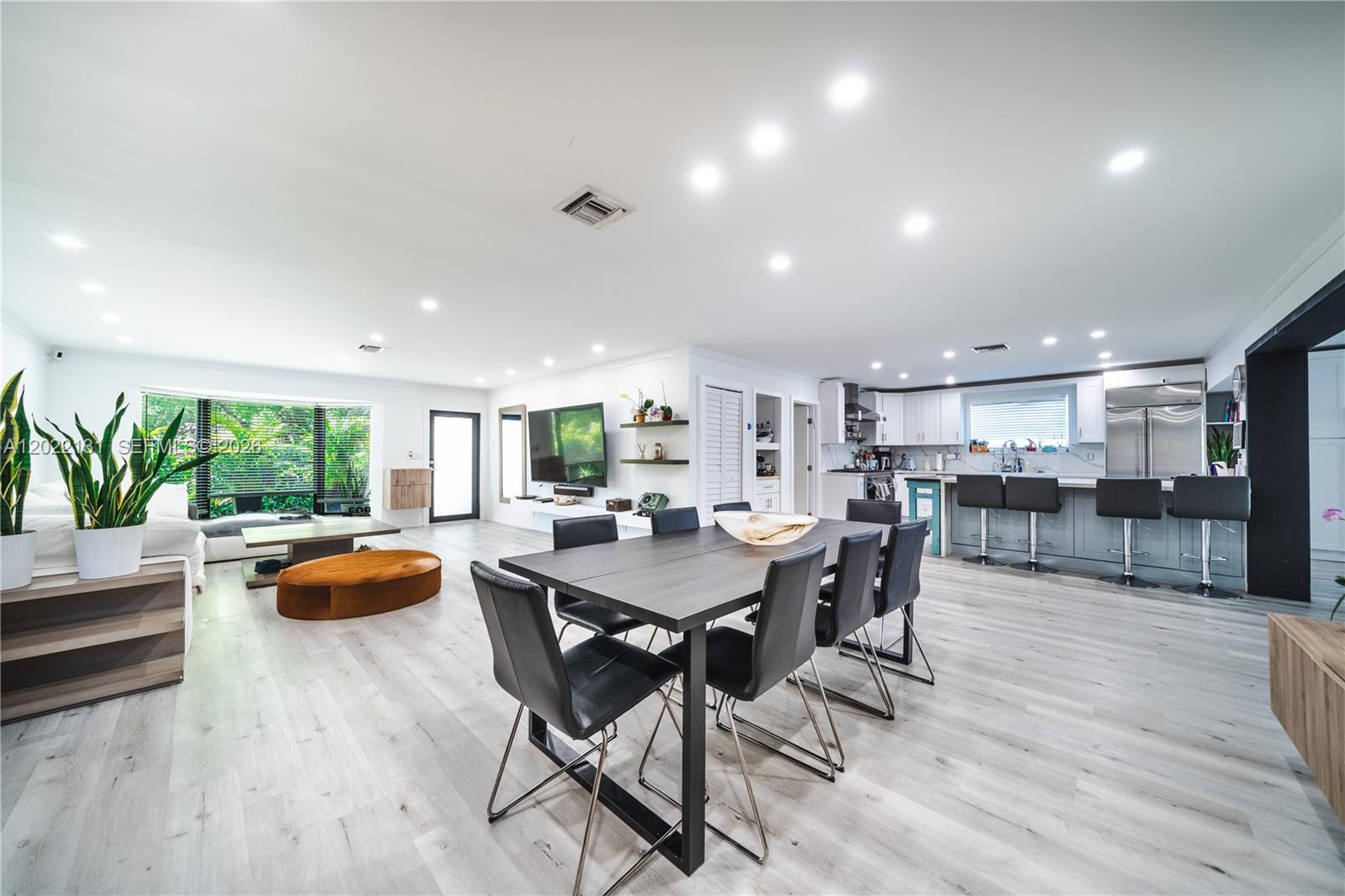 SUNNY ACRES - Residential