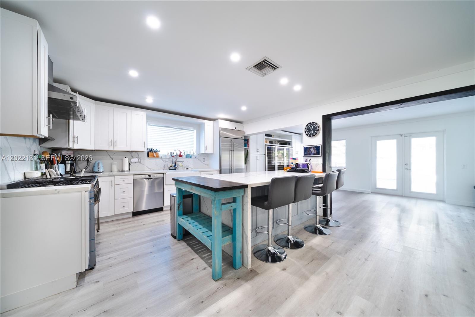 SUNNY ACRES - Residential