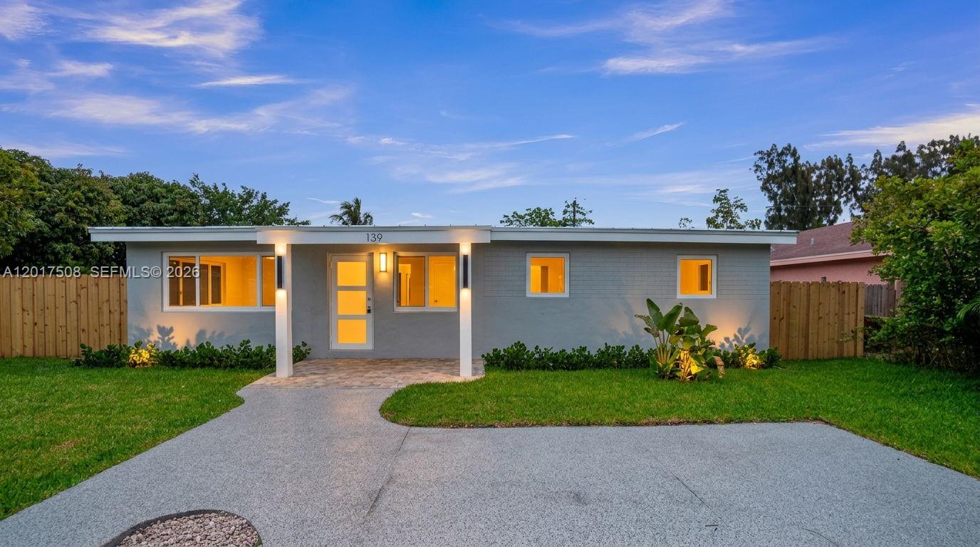PINE CREST SUB DELRAY - Residential