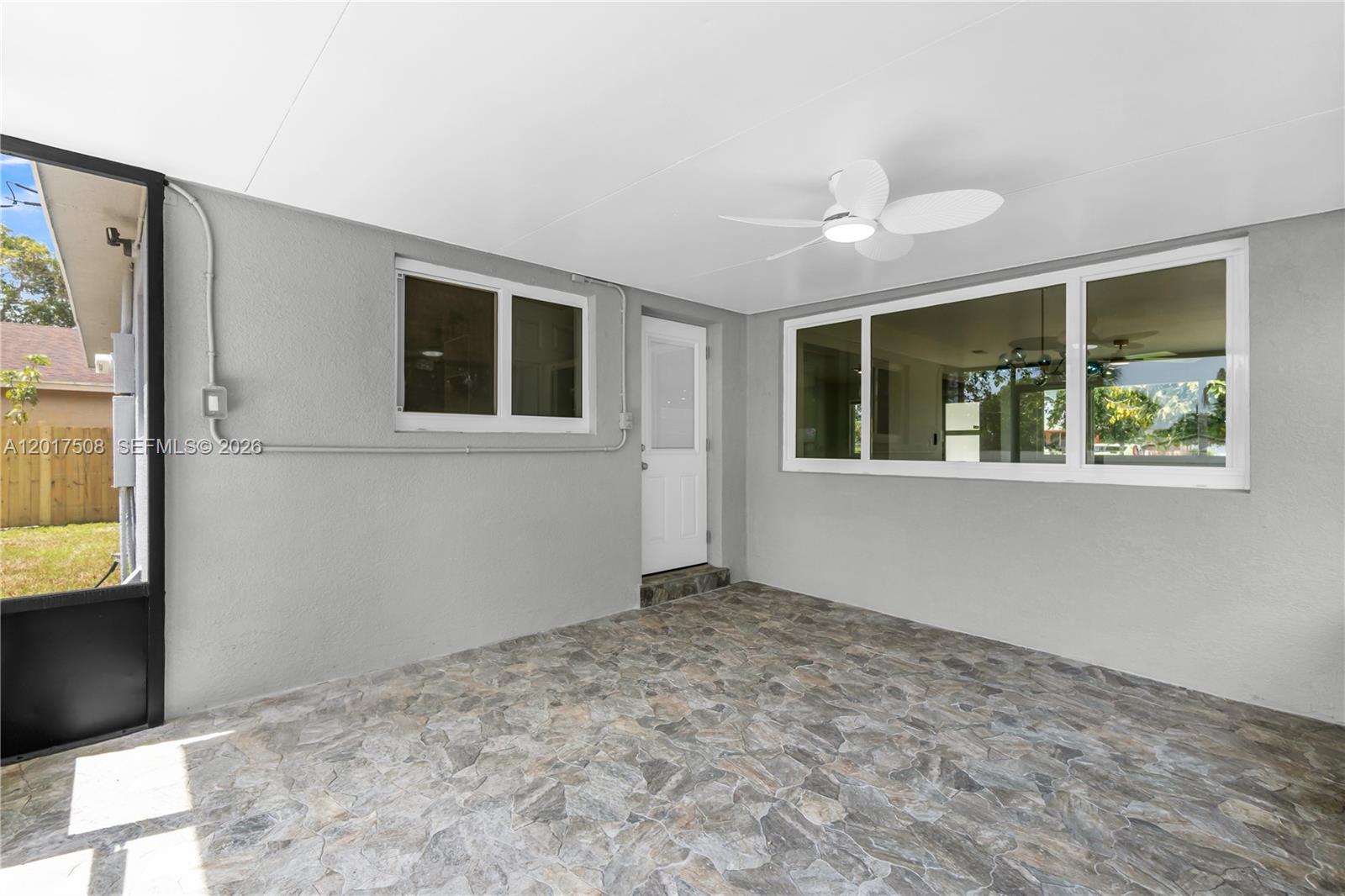 PINE CREST SUB DELRAY - Residential