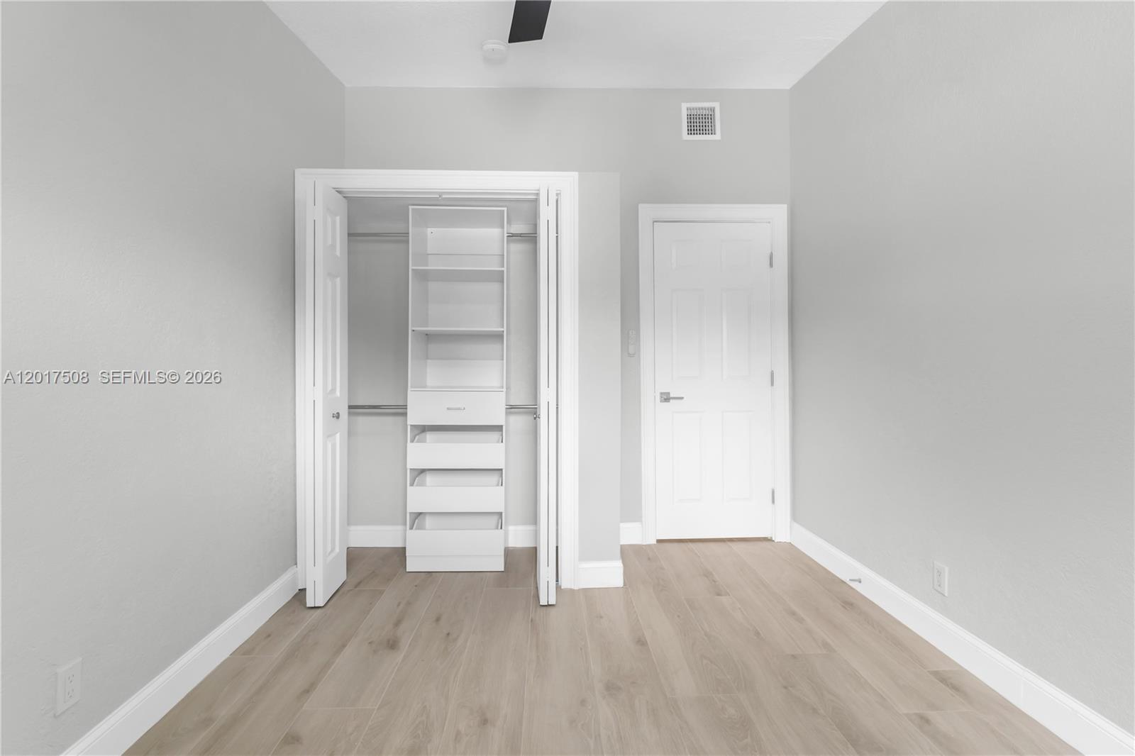 PINE CREST SUB DELRAY - Residential