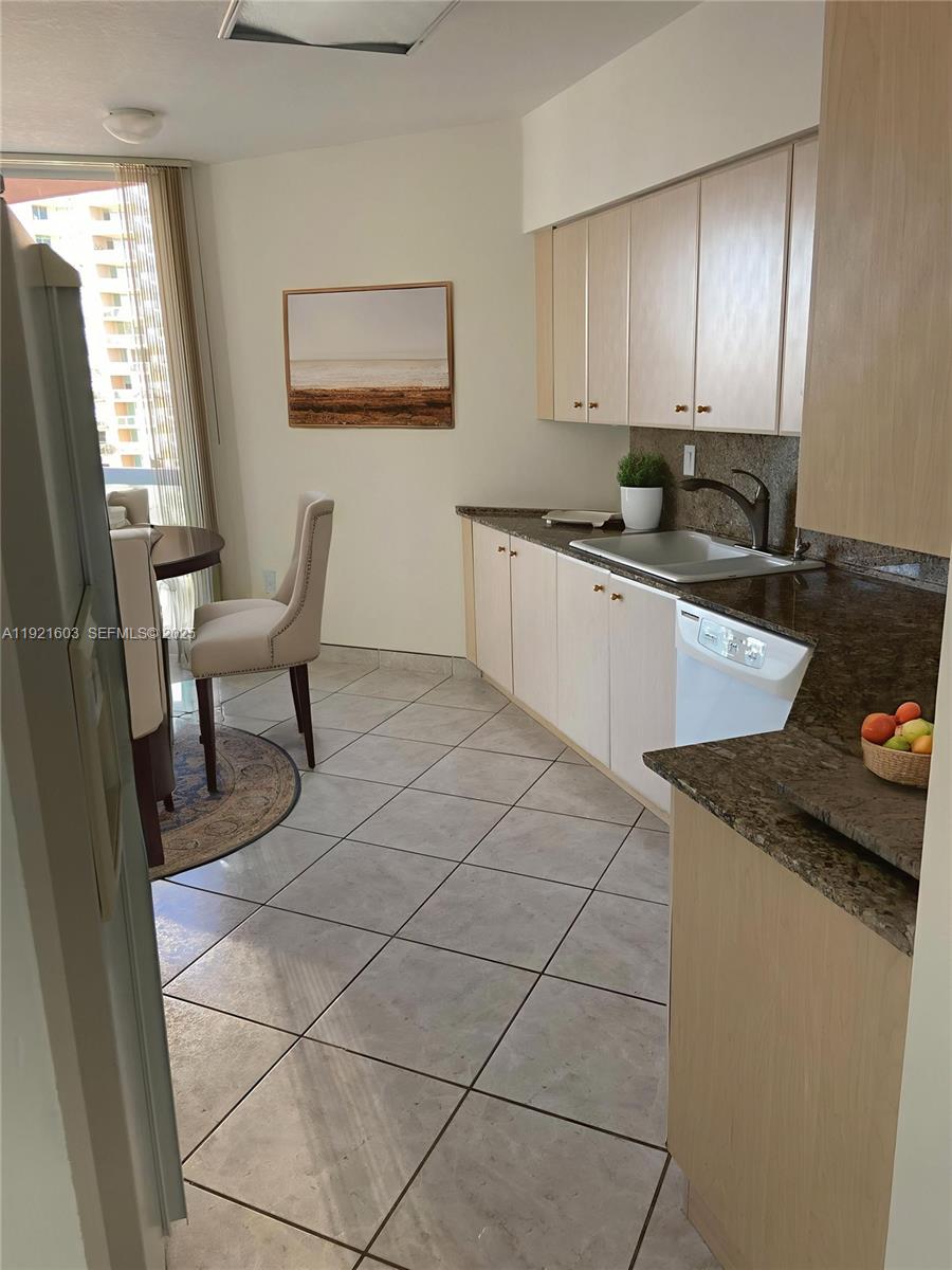 100 HIDDEN BAY CONDO - Residential