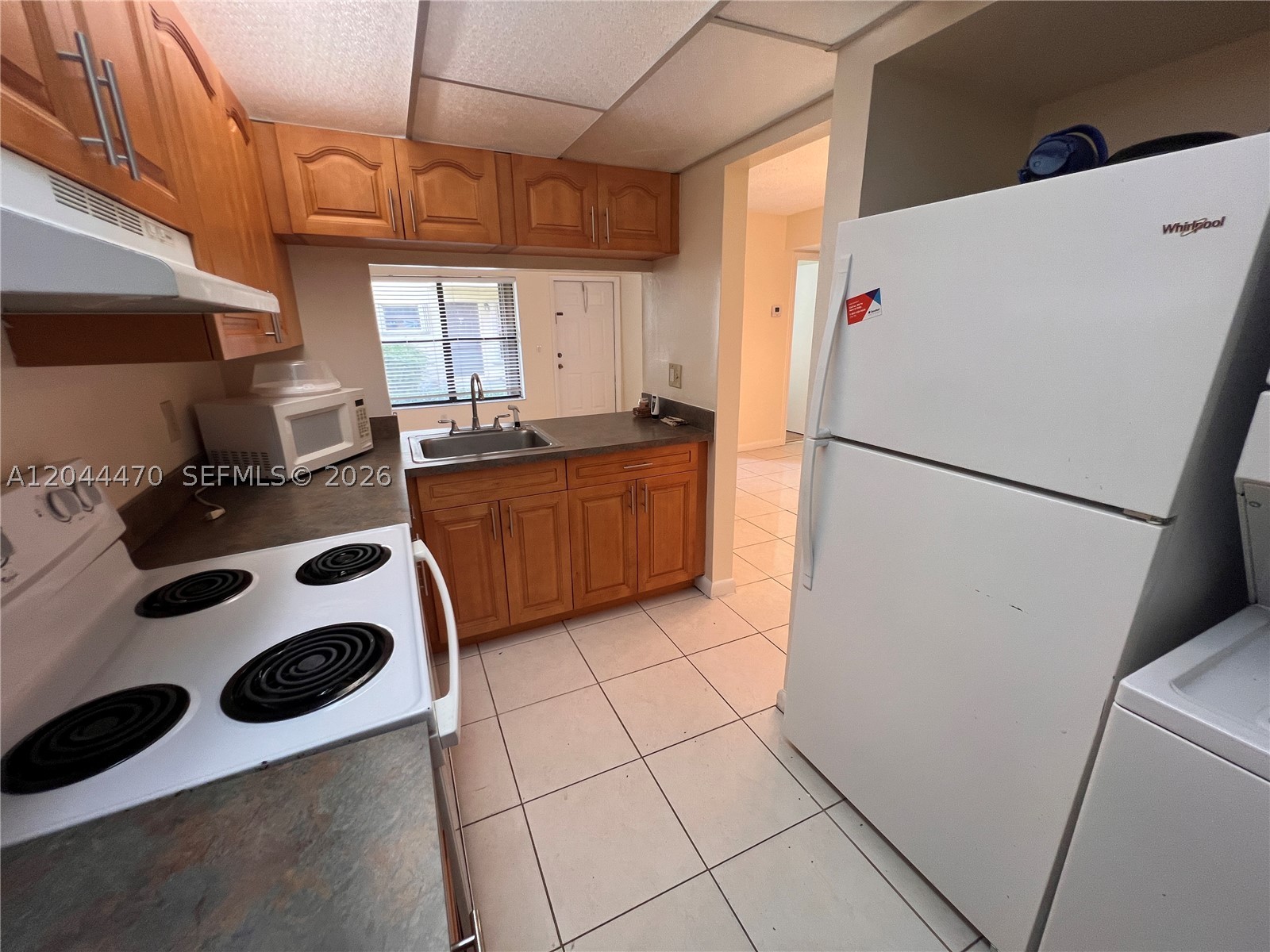 PALM PLACE CONDO - Residential Lease