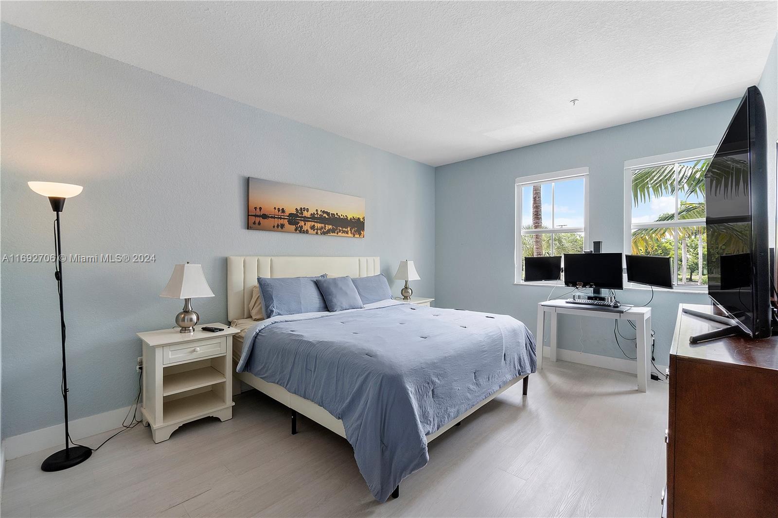 FONTAINBLEAU LAKES COURTY - Residential Lease