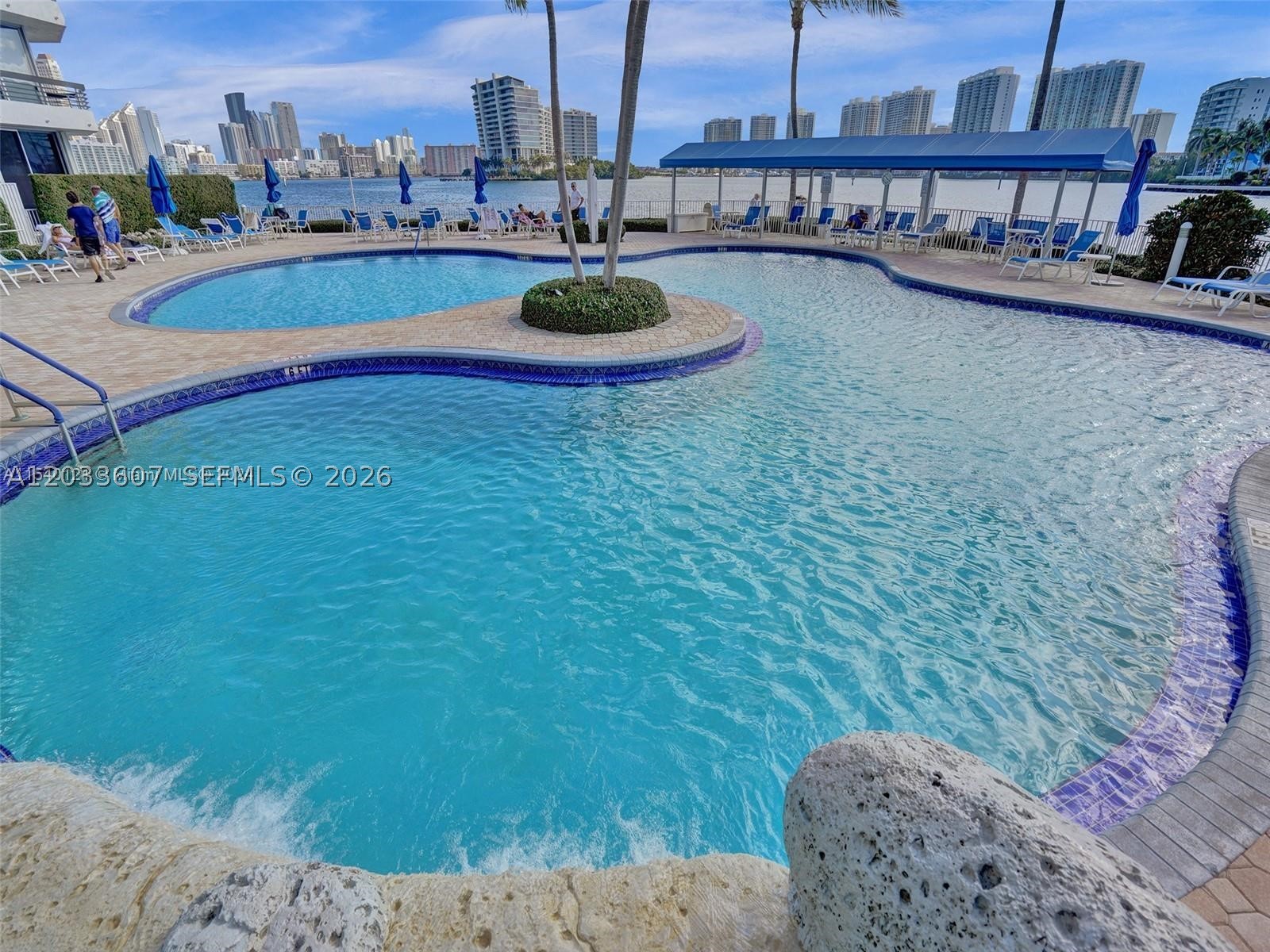 MYSTIC POINTE TOWER 500 - Residential