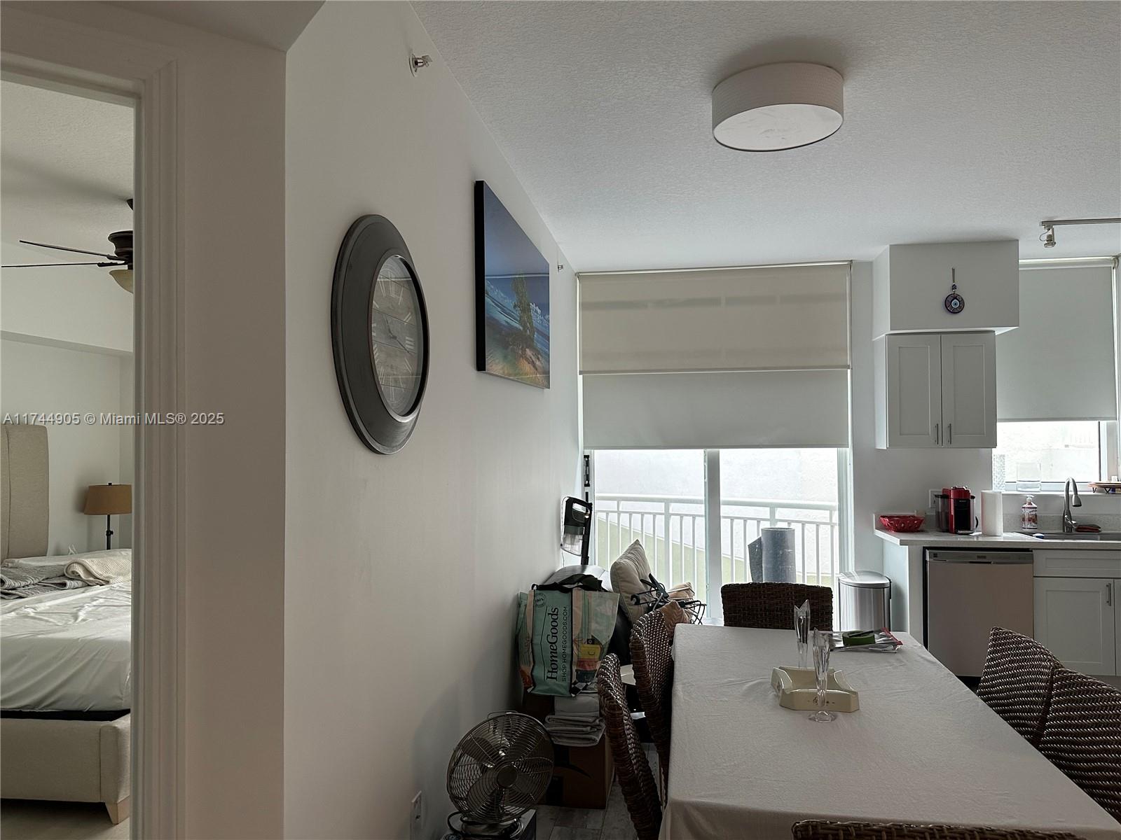 DUO CONDOMINIUM EAST - Residential