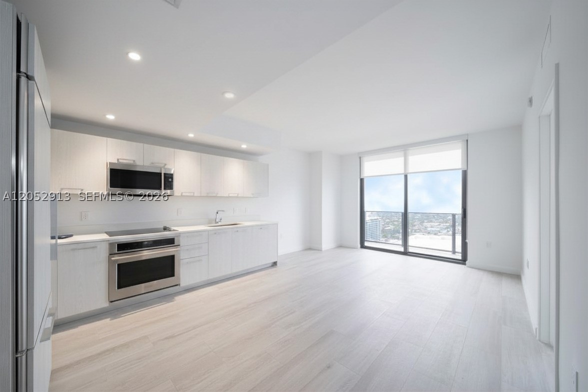 BRICKELL HEIGHTS WEST CON - Residential Lease