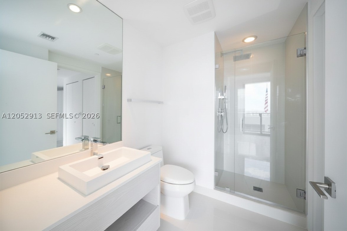 BRICKELL HEIGHTS WEST CON - Residential Lease