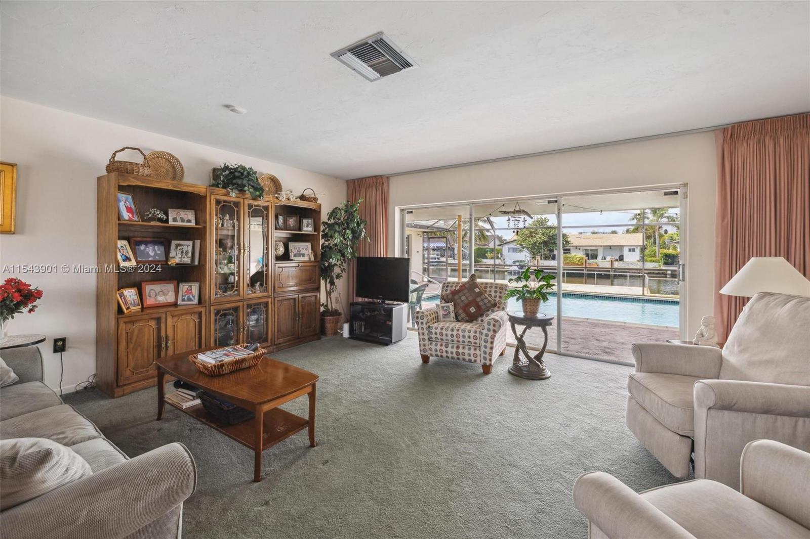 EASTERN SHORES - Residential