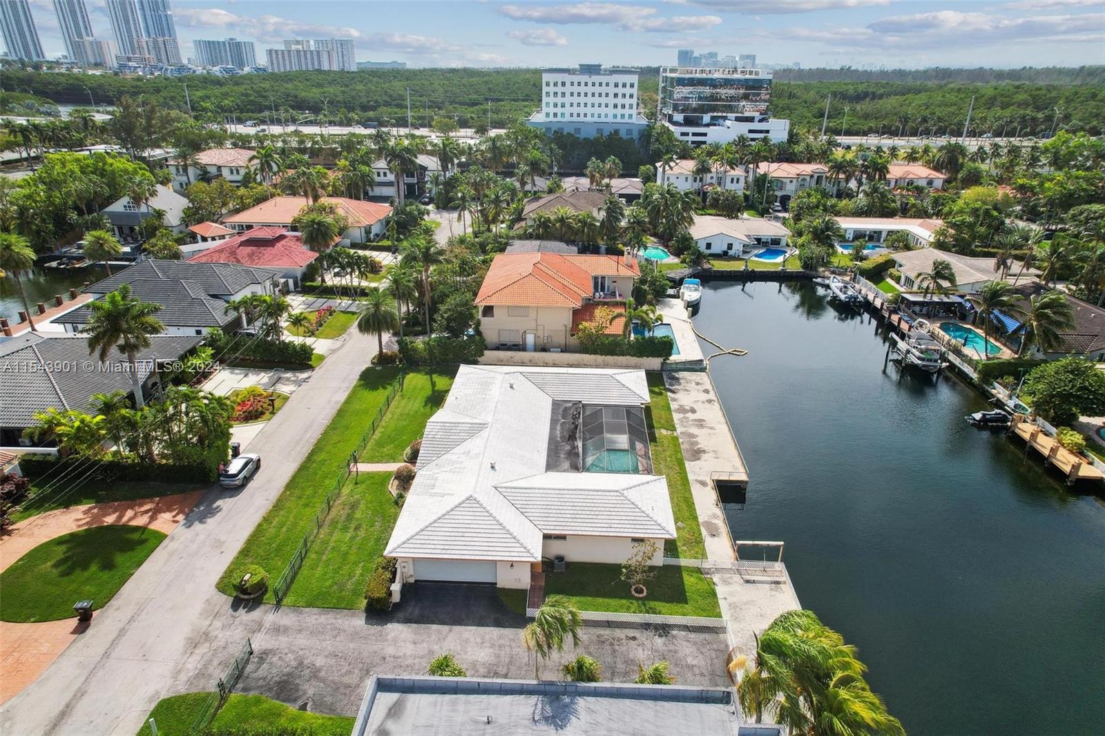 EASTERN SHORES - Residential