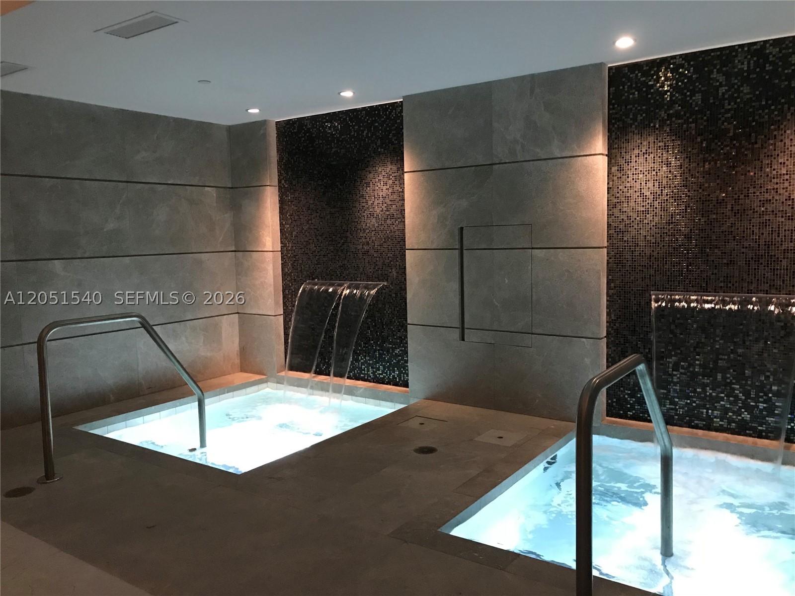 1010 BRICKELL CONDO - Residential Lease