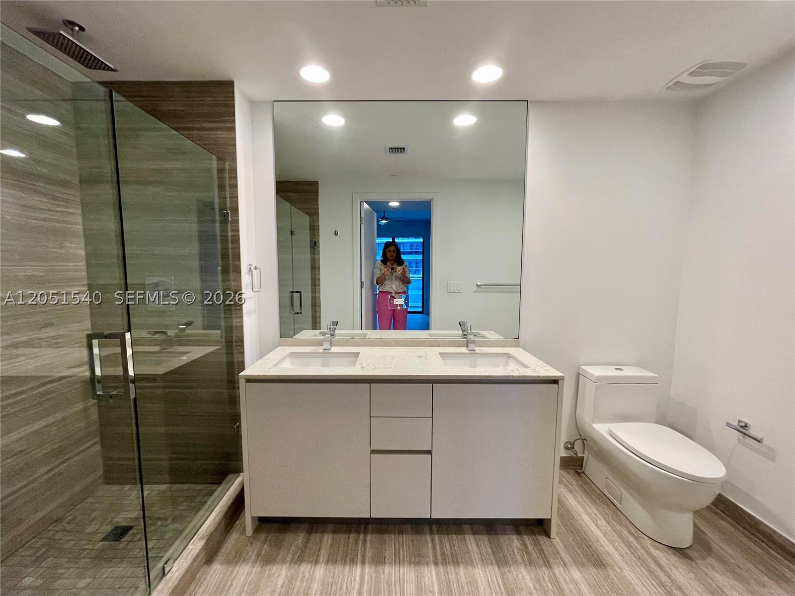 1010 BRICKELL CONDO - Residential Lease