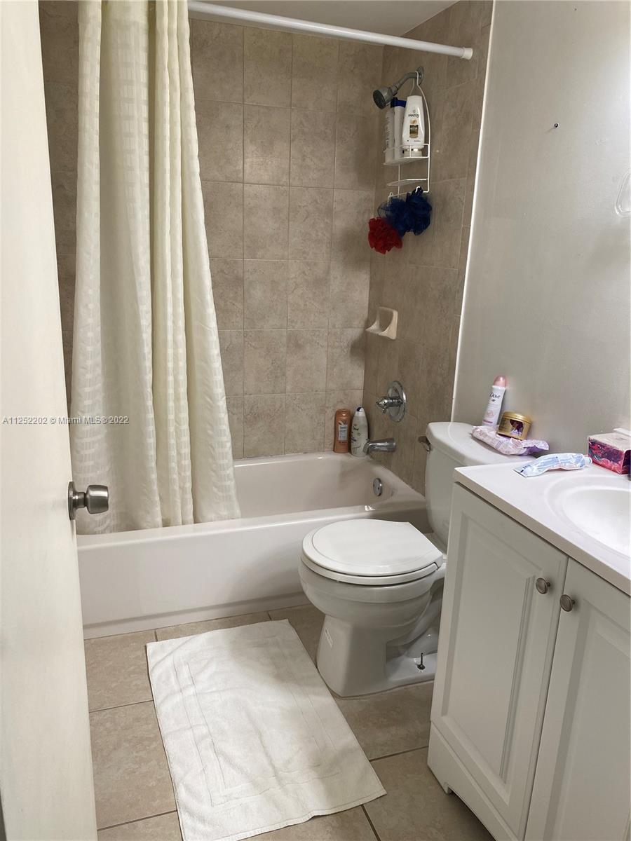 KINGSLEY AT CENTURY VILLA - Residential Lease