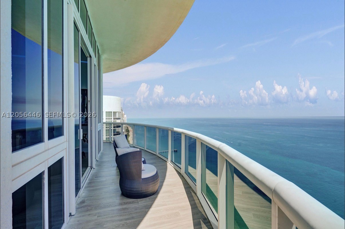 TDR TOWER II CONDO - Residential
