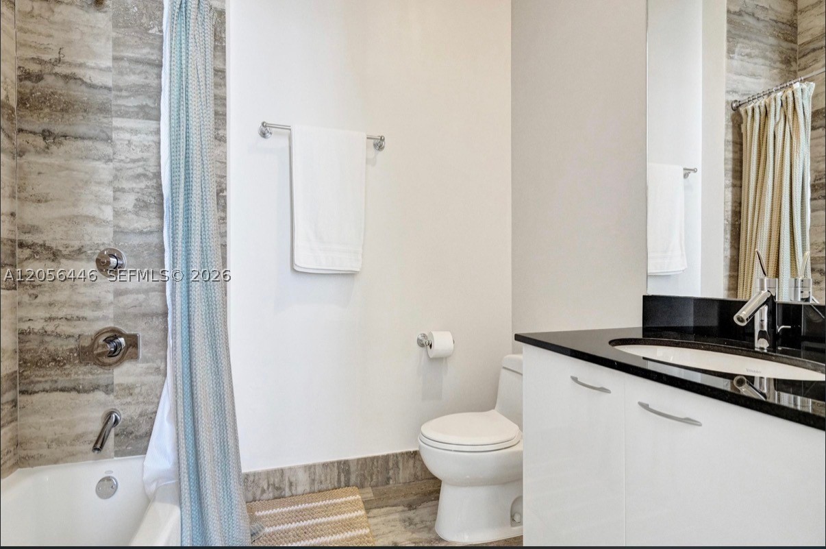 TDR TOWER II CONDO - Residential