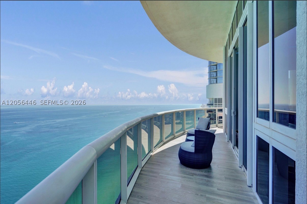 TDR TOWER II CONDO - Residential