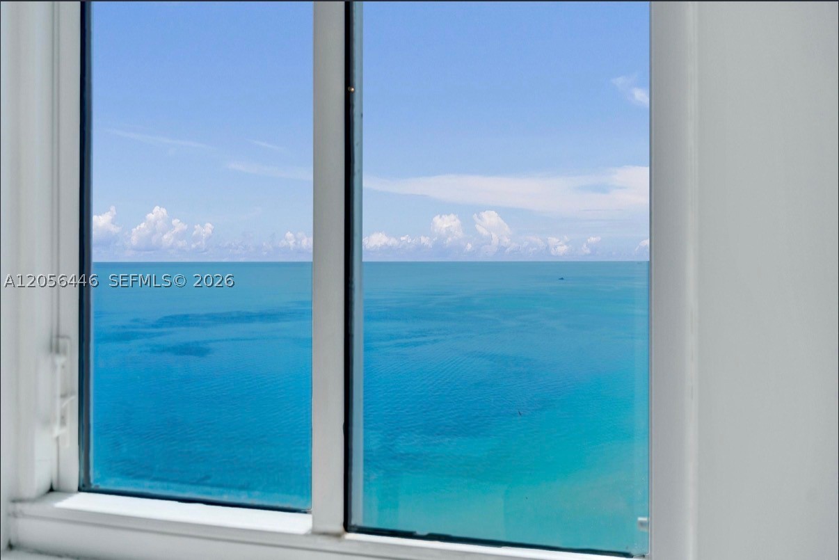 TDR TOWER II CONDO - Residential