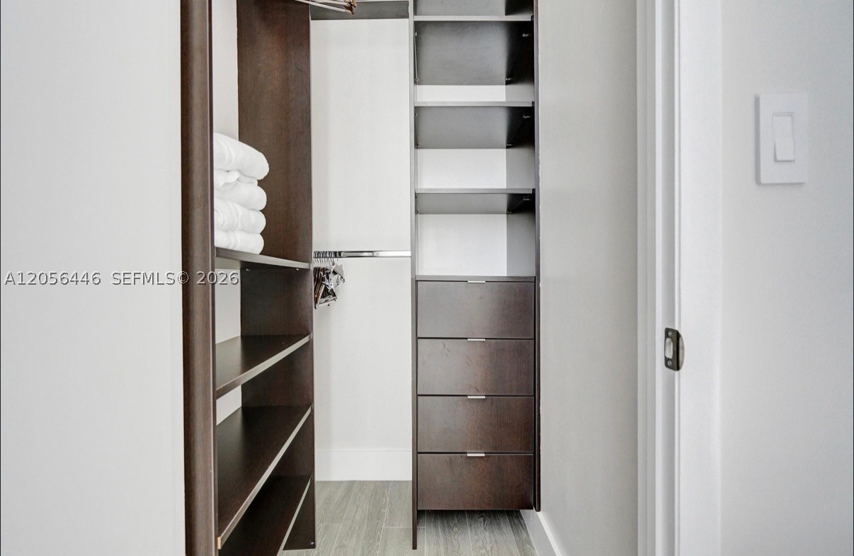 TDR TOWER II CONDO - Residential