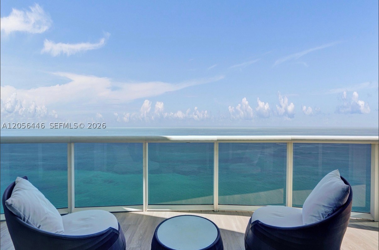 TDR TOWER II CONDO - Residential
