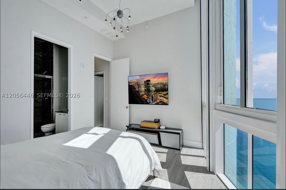 TDR TOWER II CONDO - Residential