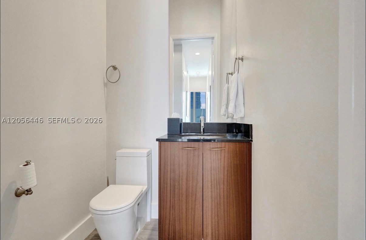 TDR TOWER II CONDO - Residential