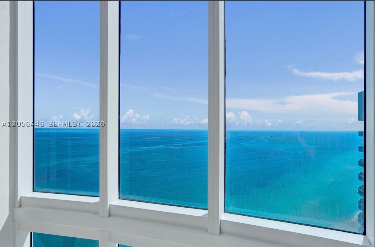 TDR TOWER II CONDO - Residential