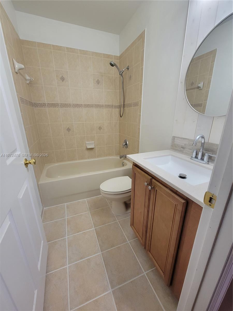 TUSCANY NO 3 CONDO - Residential
