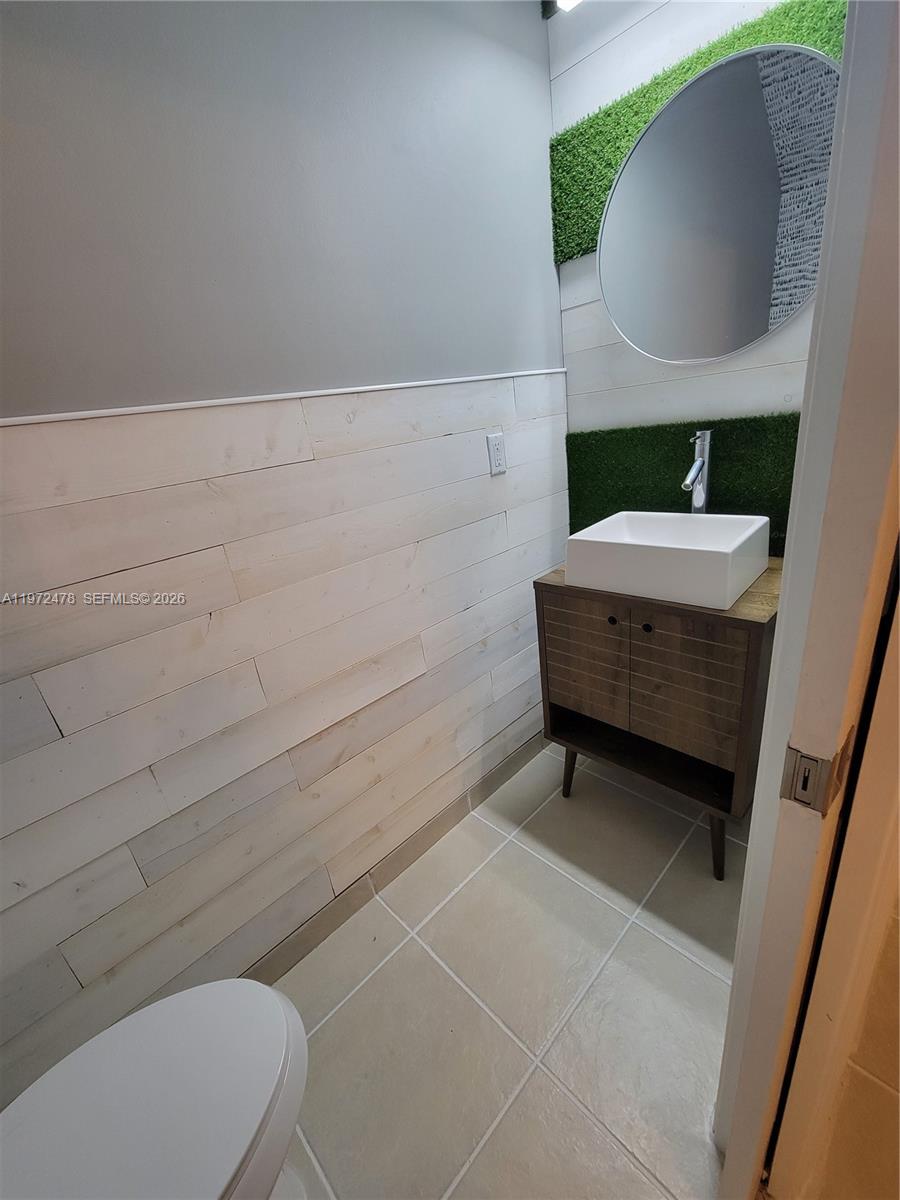 TUSCANY NO 3 CONDO - Residential