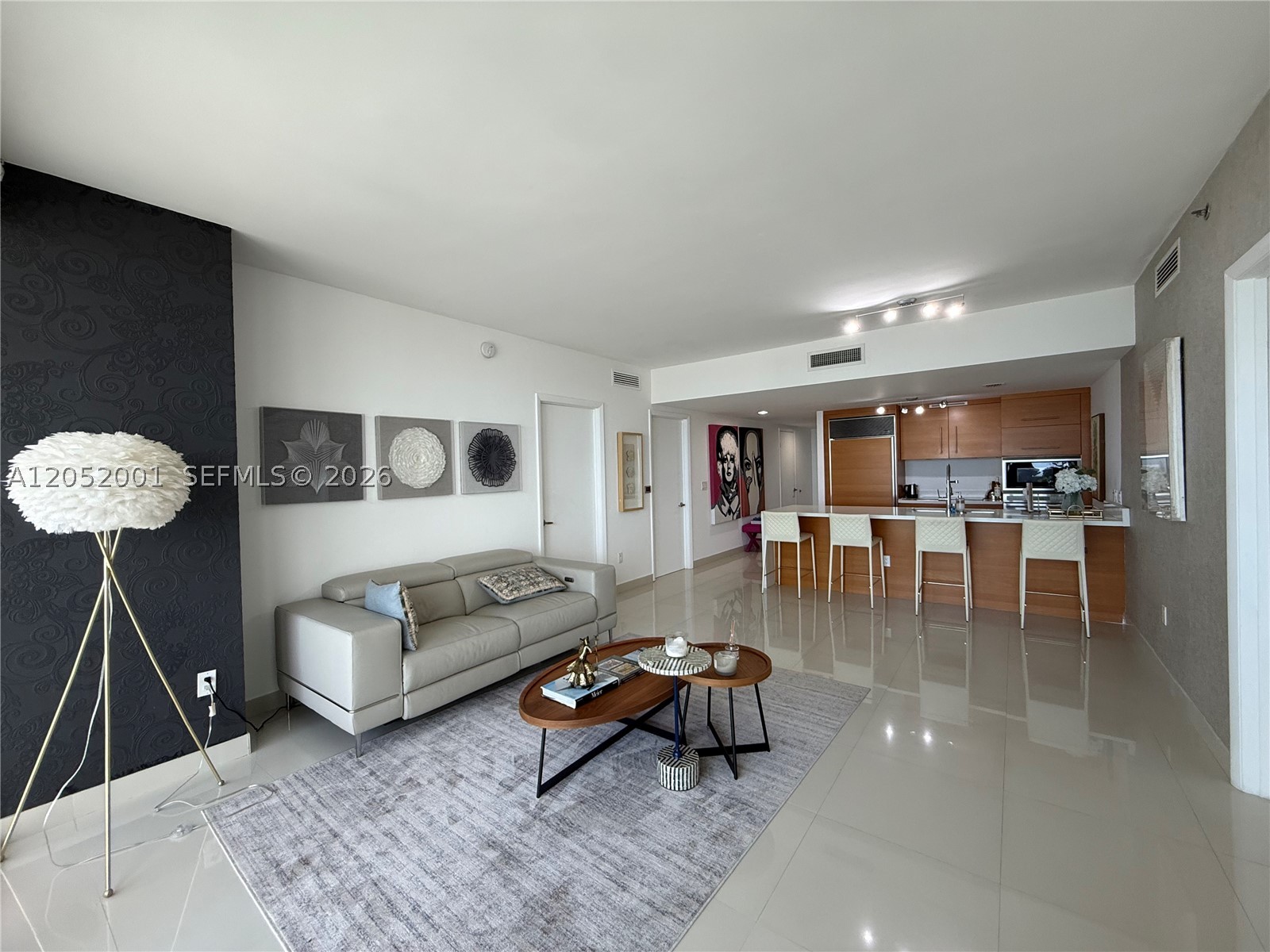 ICONBRICKELL CONDO NO 1 - Residential Lease