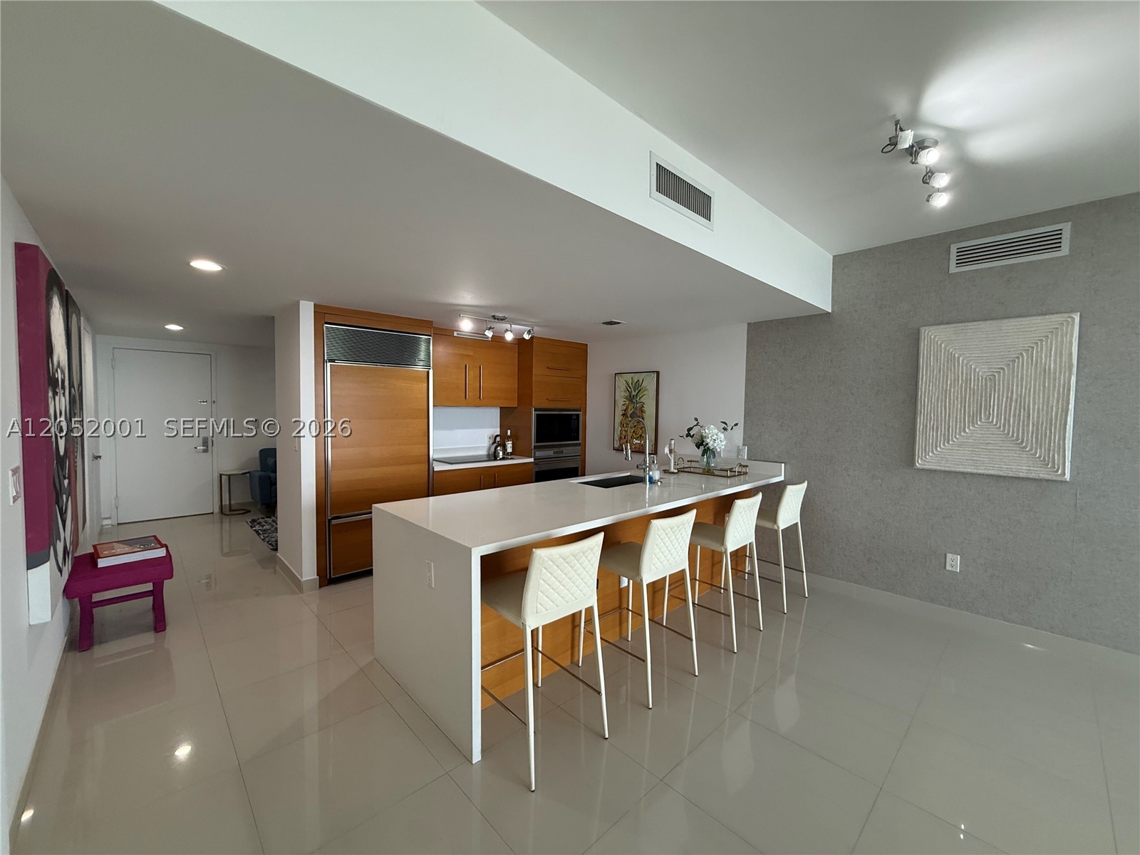ICONBRICKELL CONDO NO 1 - Residential Lease
