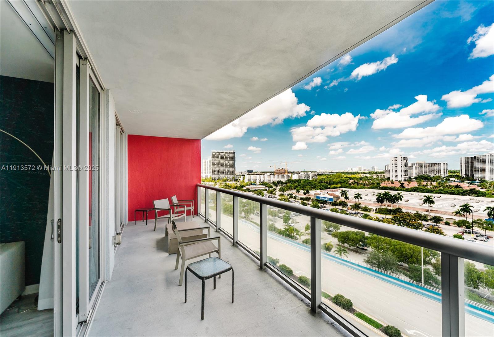 BEACHWALK CONDOMINIUM - Residential