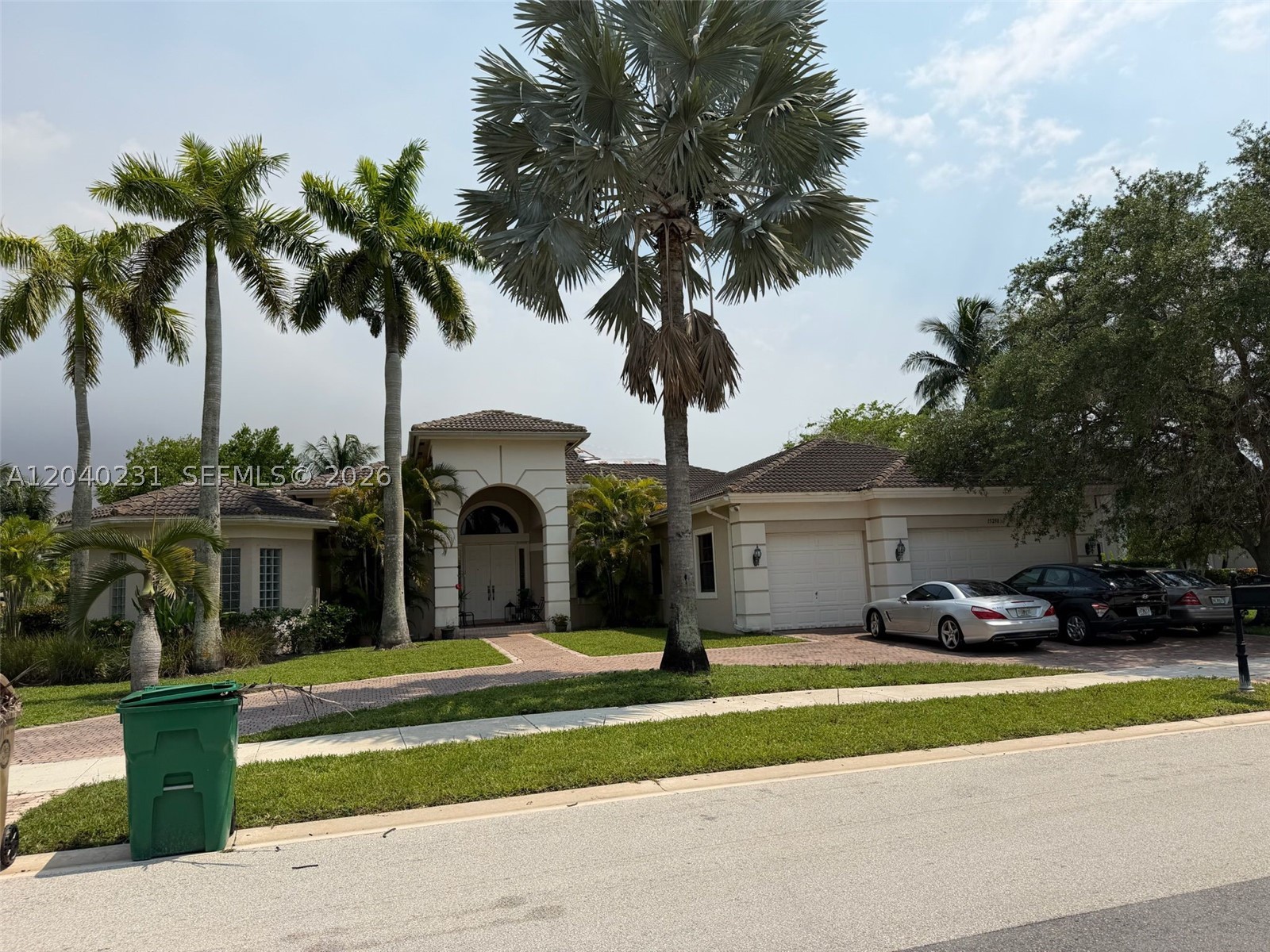 RIVERSTONE - Residential